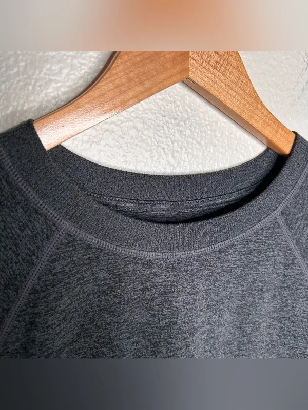 Vuori Long Sleeve Halo Crew grey - Image 3
