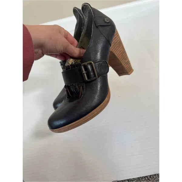 London Underground Brown Leather Mary Jane Heels Womens 8 Fringe Stacked Wood - Image 4
