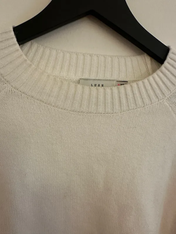 Lush Ivory Cropped Sweater - Image 4