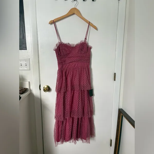 Lulus Sweetheart Style Mauve Polka Dot Bustier Tiered Midi Dress Size Small NWT - Image 4