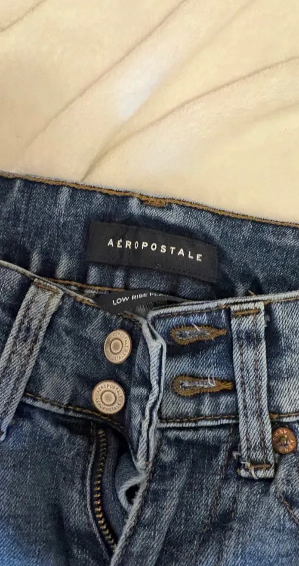 Low-Rise Aeropostale Flare Jeans - Image 2