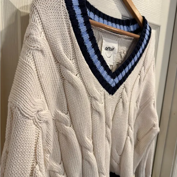 aerie Cream Cable-Knit V-Neck Sweater with Blue and Black Trim - Image 4