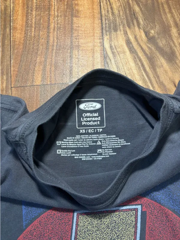 Ford Mustang Graphic T-shirt Size XS - Image 3