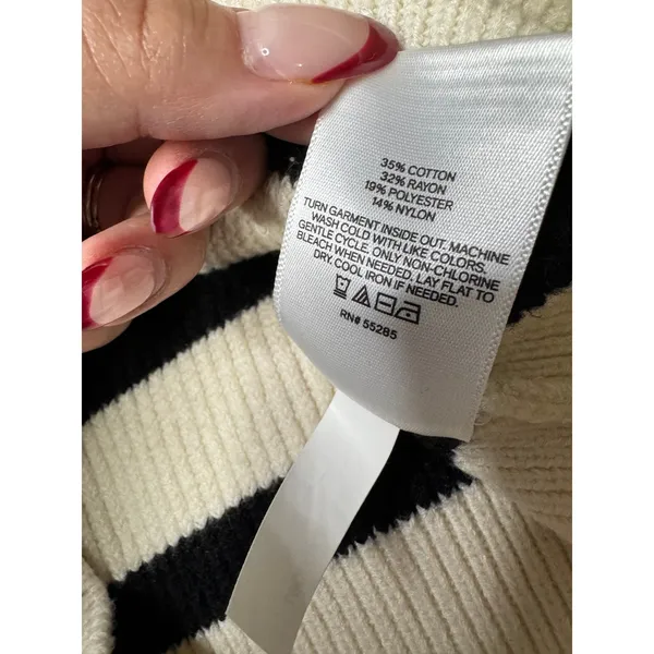 Express Striped Cable Knit Sweater Cream Black Cropped Size S Preppy Coastal - Image 9