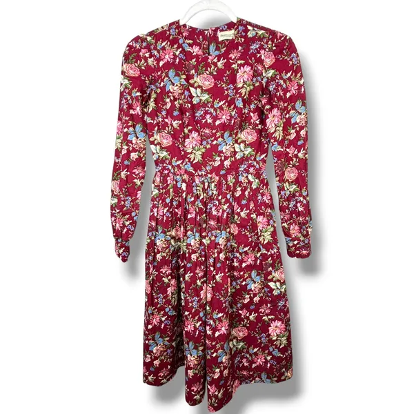 Hearts and Found NWOT Vintage Inspired Floral Cottagecore Long Sleeve Midi Dress - Image 2