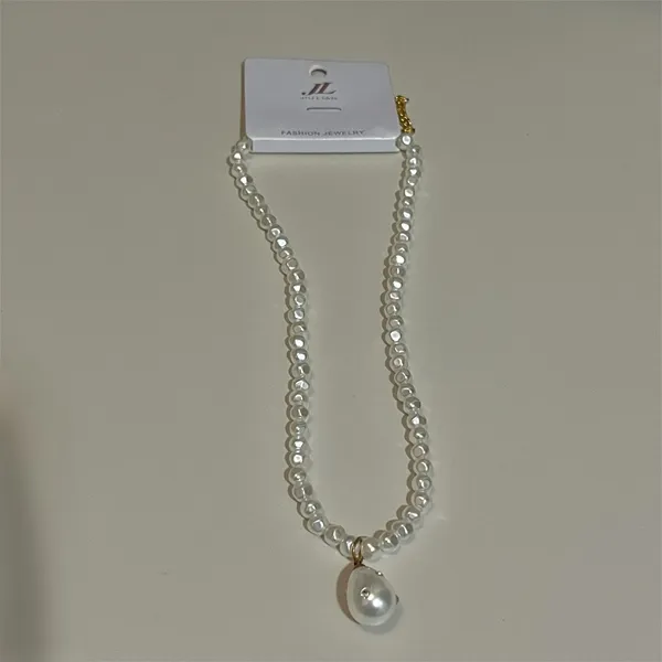 White Pearl Beaded Fashion Necklace with Teardrop Pendant - Image 5
