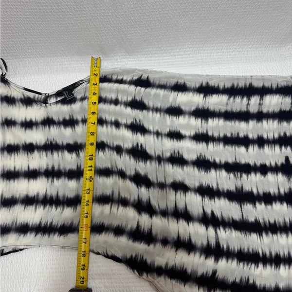 Forever 21 Monochrome Striped Blouse - Image 5