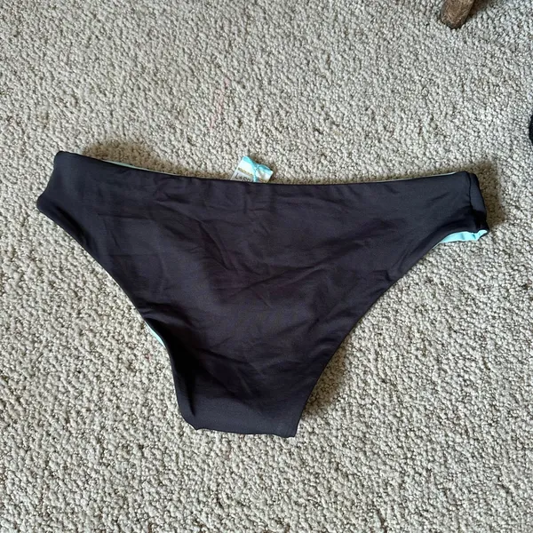 NWOT L*Space reversible bikini bottoms charcoal seafoam - Image 5