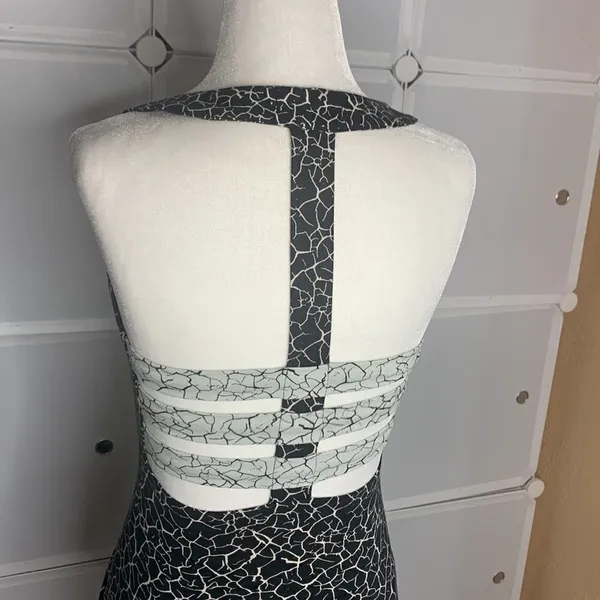 Motel Rocks Cage Back BodyCon Dress Size XS - Image 8