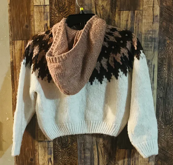 ZARA hooded crop sweater women's size 9 - Image 3