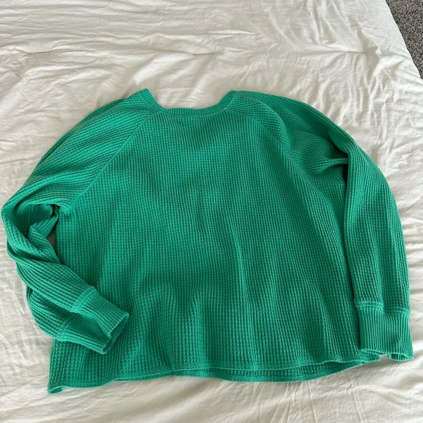 Green old navy waffle Henley  - Image 4