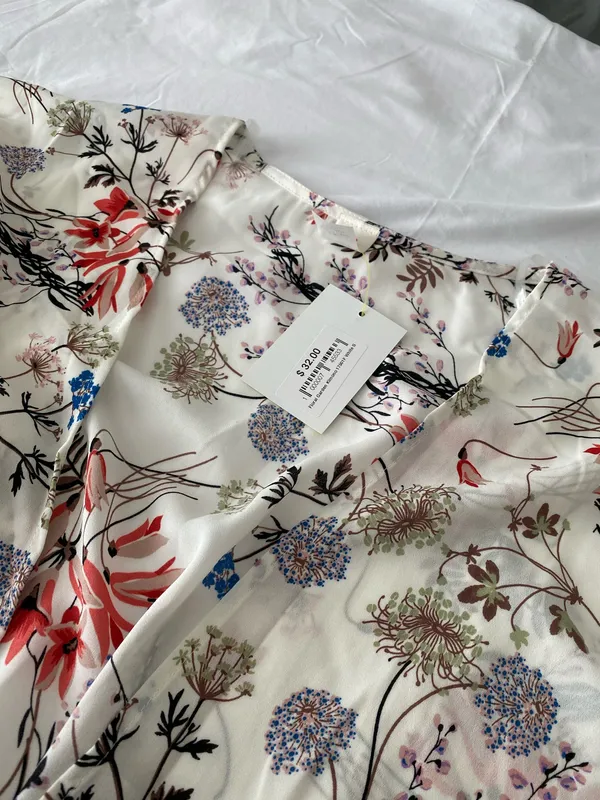 White Kimono With Foliage Print - Image 2