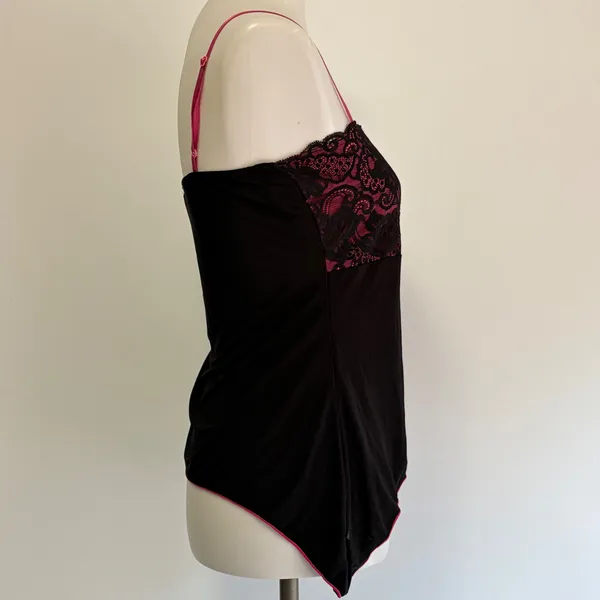 Kiwi Camisole Top Large Black Magenta Lace Overlay Adjustable Straps Y2K - Image 3