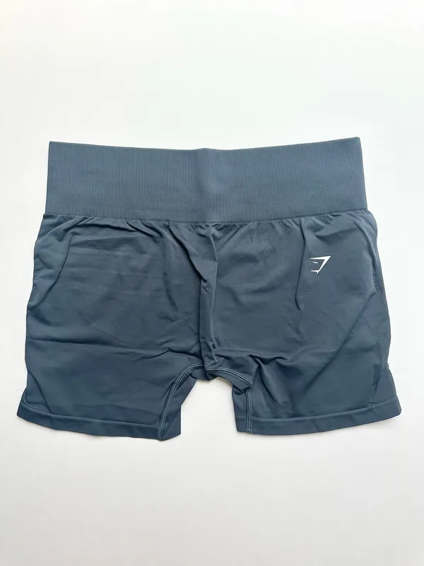Gymshark Light Hold/Everyday Shorts & Everyday Sports Bra Set - Image 2