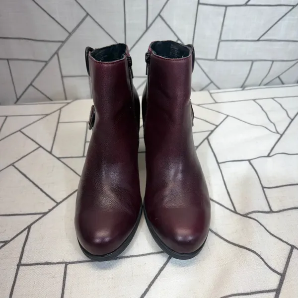 Born Leather Ankle Boots Size 9M Burgundy Buckle‎ Detail Block Heel F41847 - Image 7