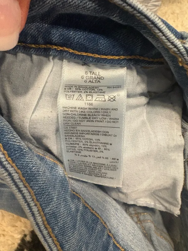 Old Navy Jeans Rockstar Skinny - Image 3