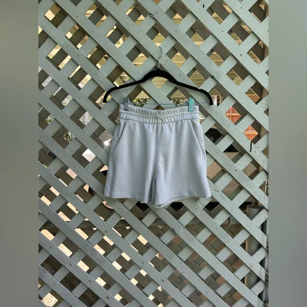 Lululemon Softstreme High-Rise Short 4" - Image 2