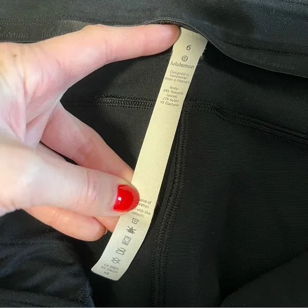 Lululemon Women’s Black On The Move‎ Pants Women’s 6 - Image 10