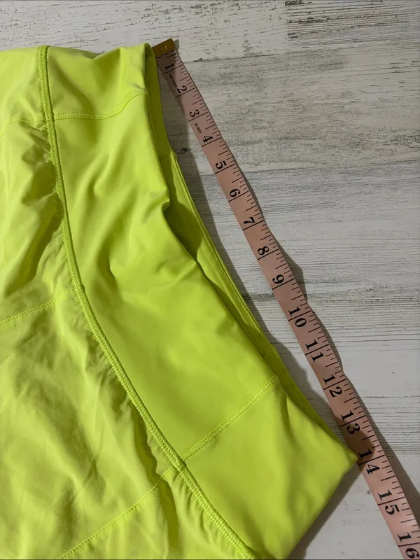 Athleta Neon Yellow Women’s Active Running Shorts Size Small - Image 7