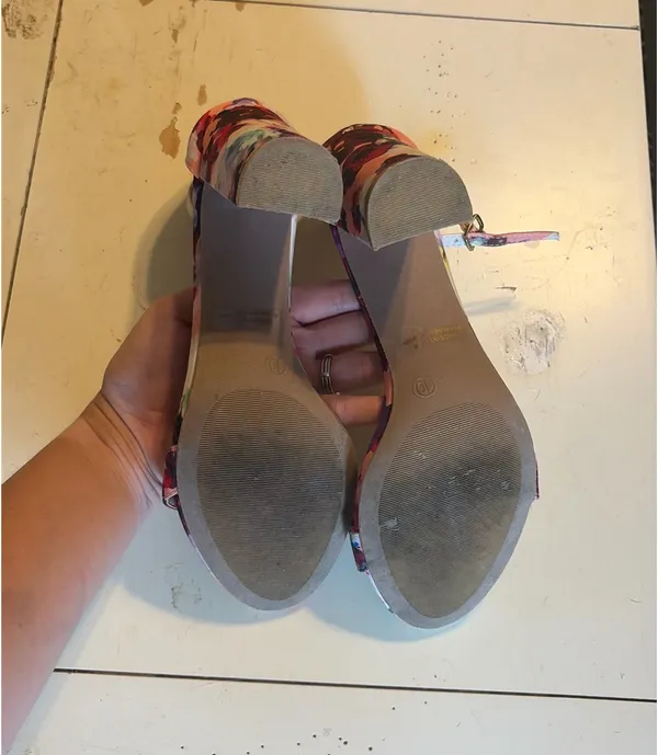 Dream Paris Floral Heels - Image 3