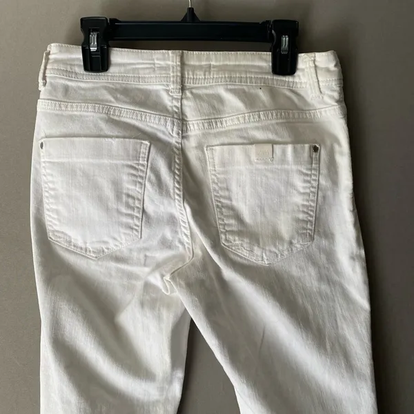 Zara‎ sz 4 white distressed boho jeans - Image 3