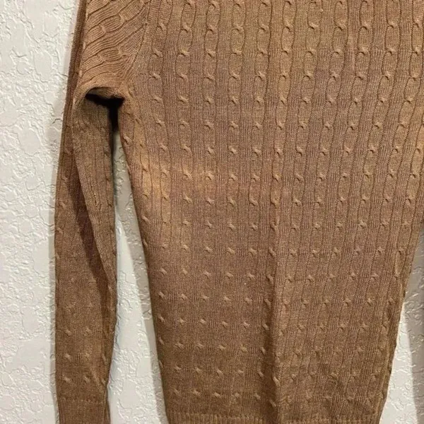J. Crew Lightweight V - Image 7