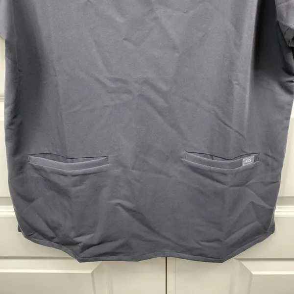 FIGS Technical Collection Women’s Scrub Catarina Top Gray 2 Pockets Medium - Image 2