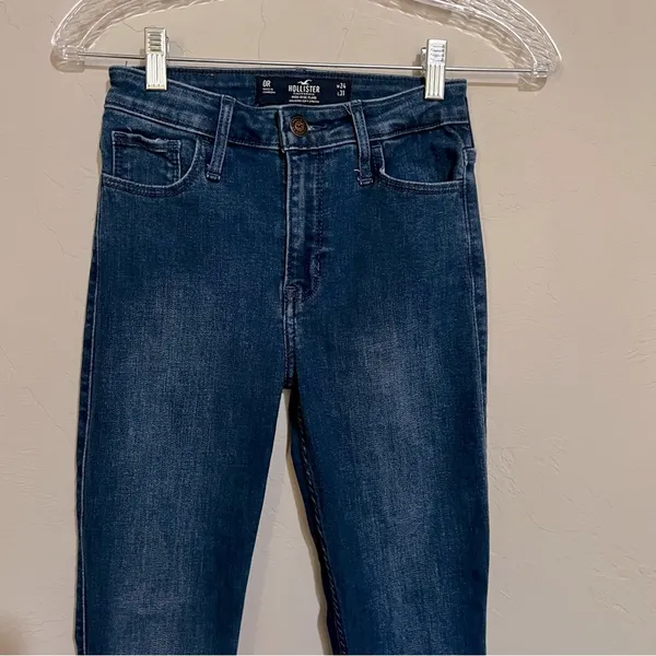 Hollister High Rise Flare Raw Hem Denim Jeans‎ - Image 4
