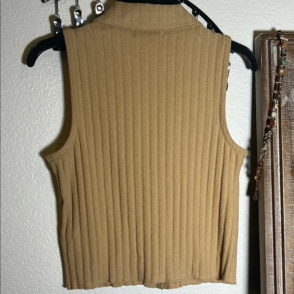Madewell Irene Ribbed Sleeveless Vest - Image 4