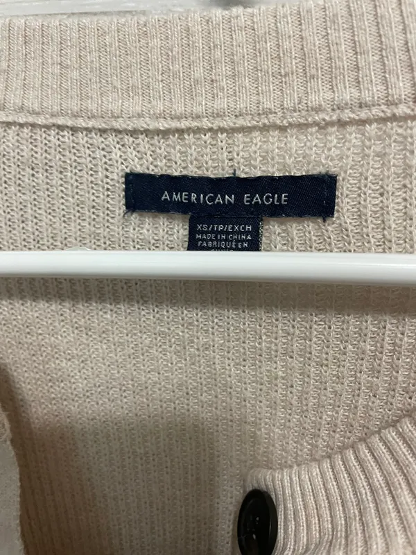 American Eagle Cream Knit Sweater - Image 4