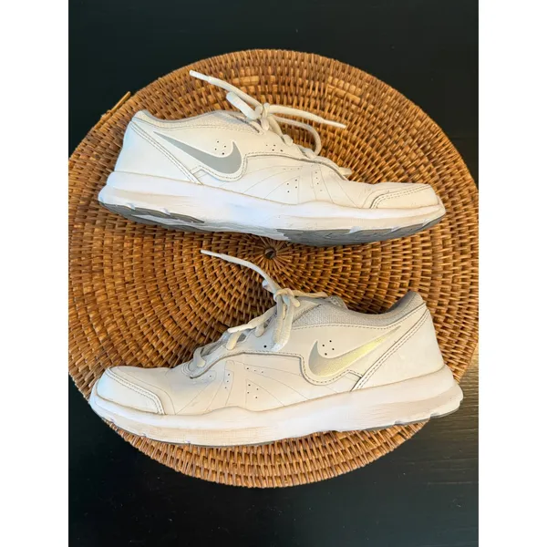 Nike Core‎ Motion TR Womens Training Shoes White Metallic Silver Sneakers - Image 9