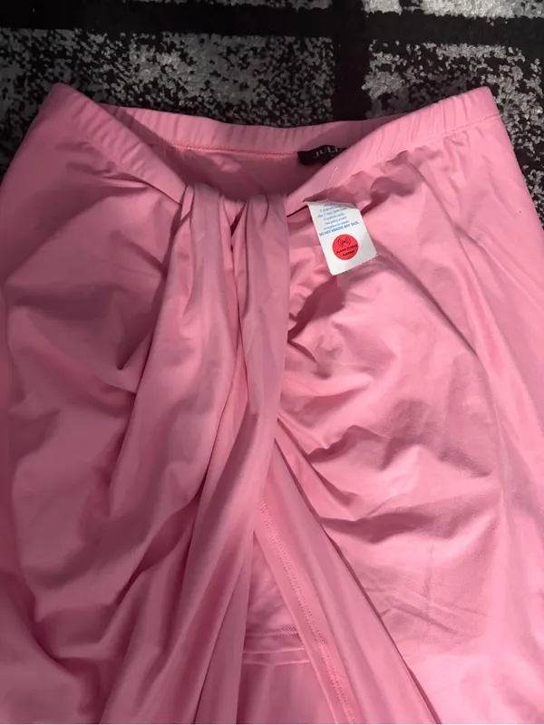 Twist-Front Ruched Midi Skirt in Soft Pink - Image 2