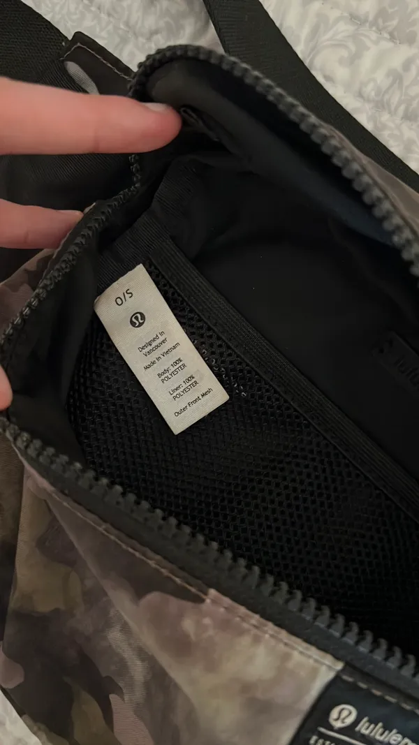Lululemon Camo Belt Bag - Image 4