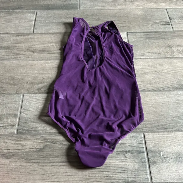 Leg avenue lace and velvet bodysuit - Image 3