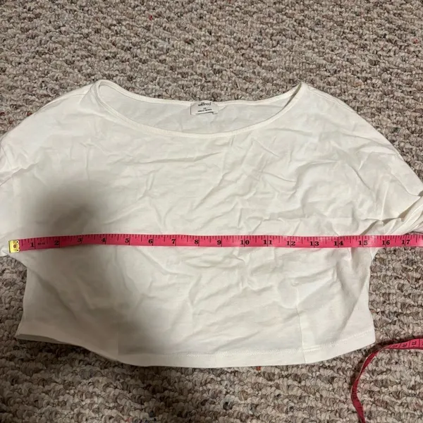 Aritzia Wilfred Crop Scrunch Cuff Long Sleeve White Top- Size XS - Image 7