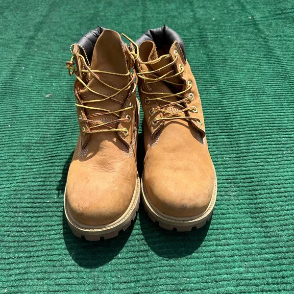 Timberland 6 Inch Premium Waterproof Boot 'Wheat' Nubuck Men’s 7 Women’s Size 8.5 - Image 3