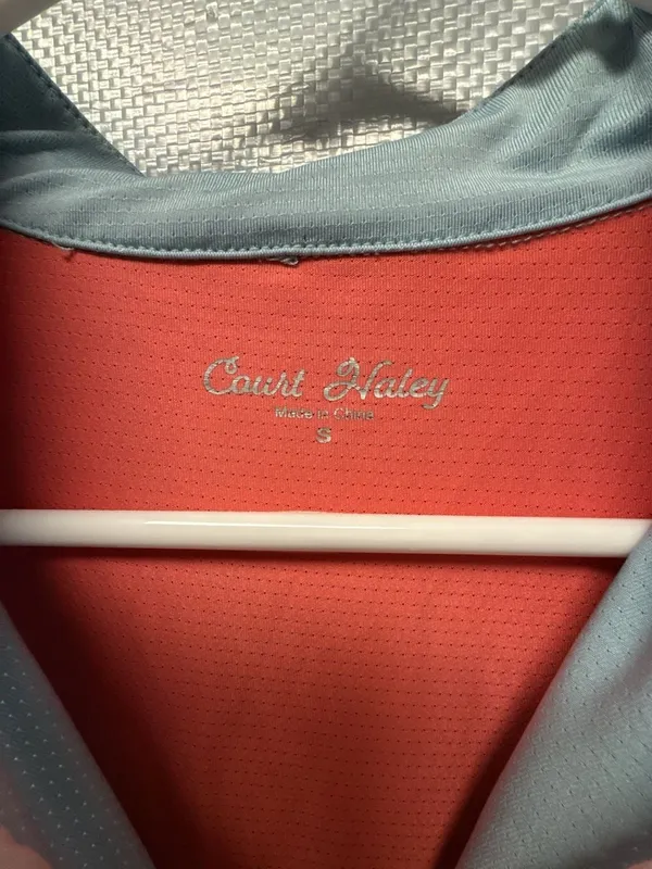 Court Haley Women's Size Small Sleeveless 1/4 Zip Golf Polo Top Blue and Coral - Image 2