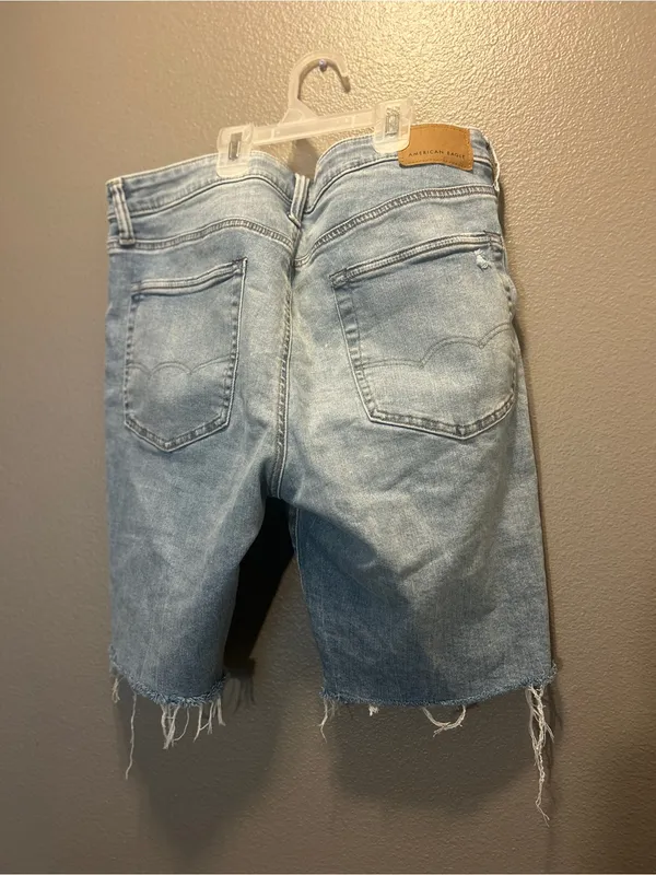 American Eagle Airflex+ Womens Denim Shorts Size 34 Light Wash Distressed Cutoff - Image 2