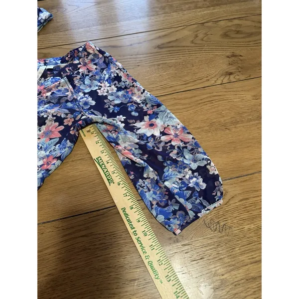 Lauren Conrad Women Size‎ Small Floral Blouse Button Down V Neck Pleated Light - Image 7