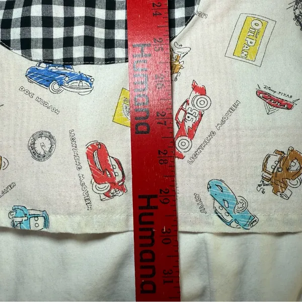 Disney Pixar Lightning McQueen Apron for Caregivers, Day Care Size M/L Pockets - Image 3