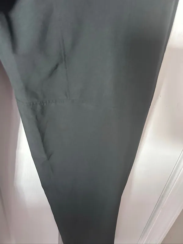 Brooks running black pants tight size large with pockets - Image 6