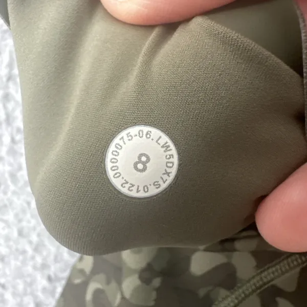 Lululemon Base Pace High Rise Leggings Olive Green Camo Athletic Women's 8 - Image 6