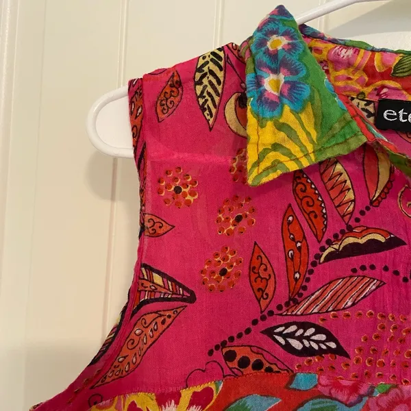 EUC Etc. women’s bright colorful patterned sleeveless tiered handkerchief blouse - Image 2
