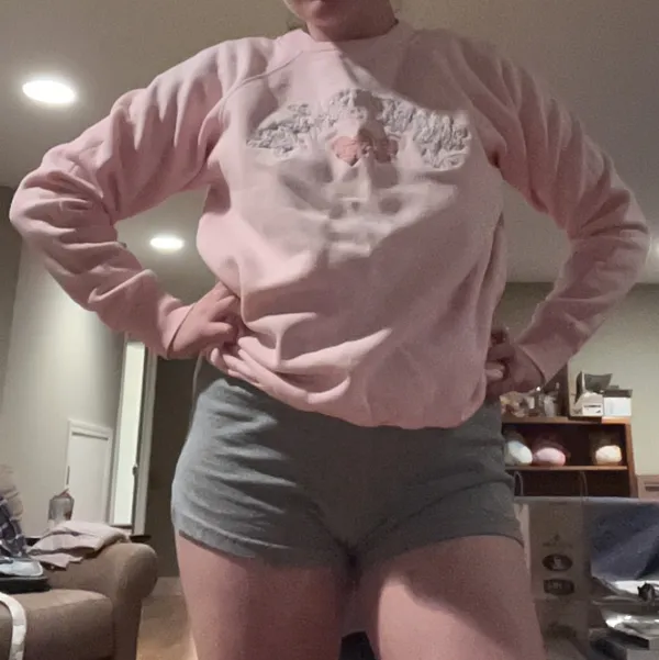 Creations Vintage Baby Pink Grandma Embroidered Crew Neck + 🆓🎁 - Image 2