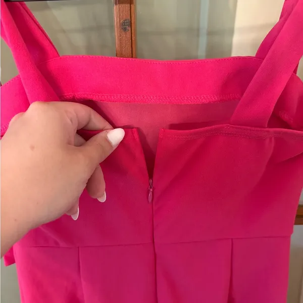 SHEIN NWT Vibrant Neon Hot Pink Wide Leg Chic Sleeveless Jumpsuit Size Small - Image 3