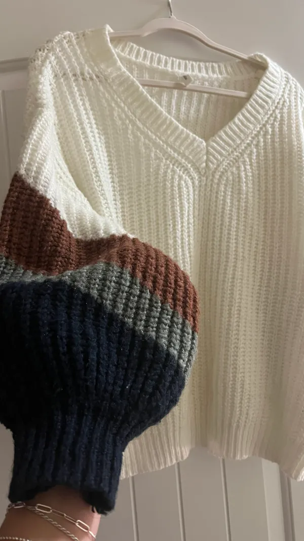 Sweater - Image 3