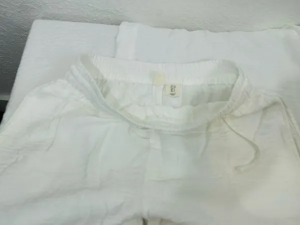 High-Rise White Wide-Leg Linen Blend Pants - Image 9