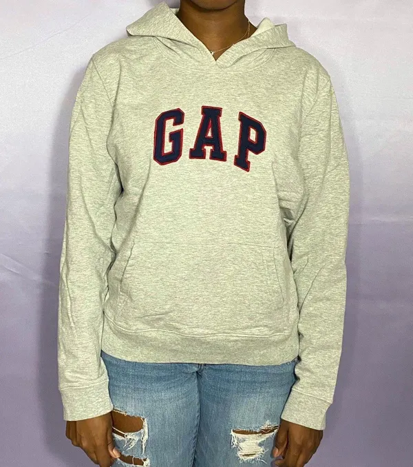 Gap heather grey hoodie Tagged women’s Large L fits a bit smaller classic logo at the front chest area in scarlet red and navy blue. It has a nice kangaroo pouch at the front Measurements: Length: 22” Bust: 44” Waist: 40” Hip: 38” Sleeve: 28” - Image 3
