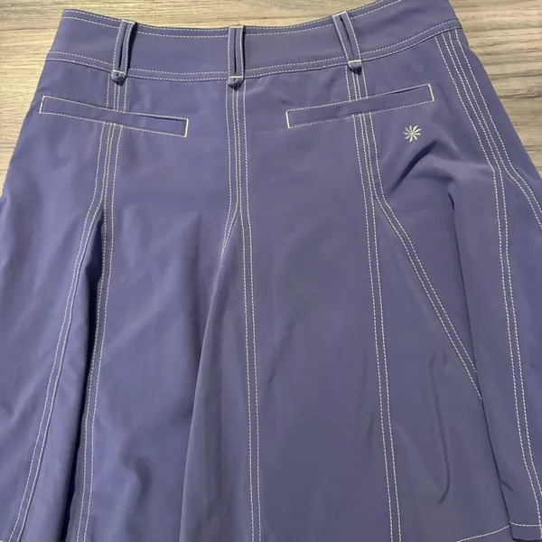 Athleta size 4 purple skirt with built in shorts - Image 4