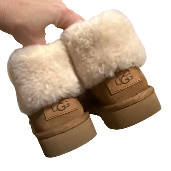 UGG Mini Fluff Cuff Boots Women’s Sz.7 - Image 3